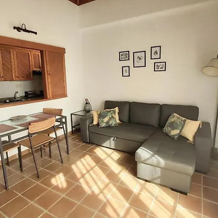 Brenas Garden C9 Apartment *